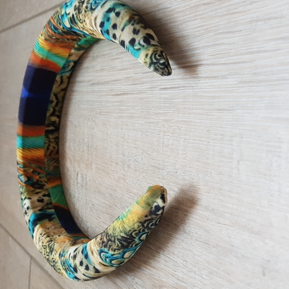 Patterned Satin Puffy Headband - Picture 4 of 4